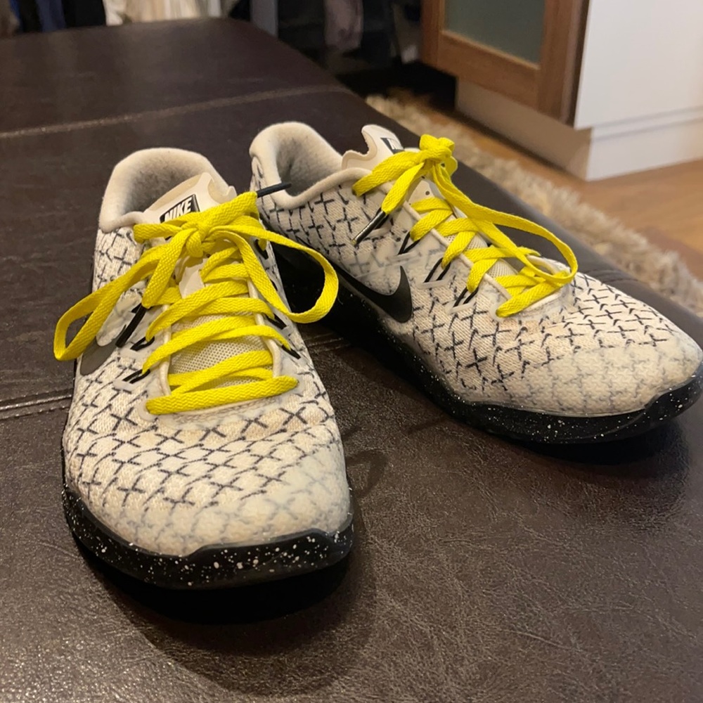 Nike Metcon cross trainers